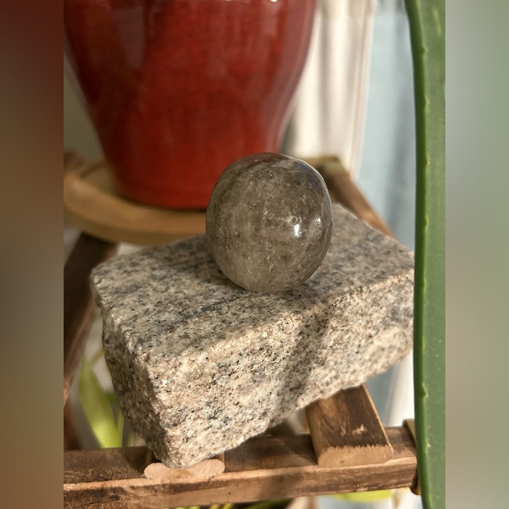 Smokey Quartz✨ Skull 💀 - Picture 5 of 6